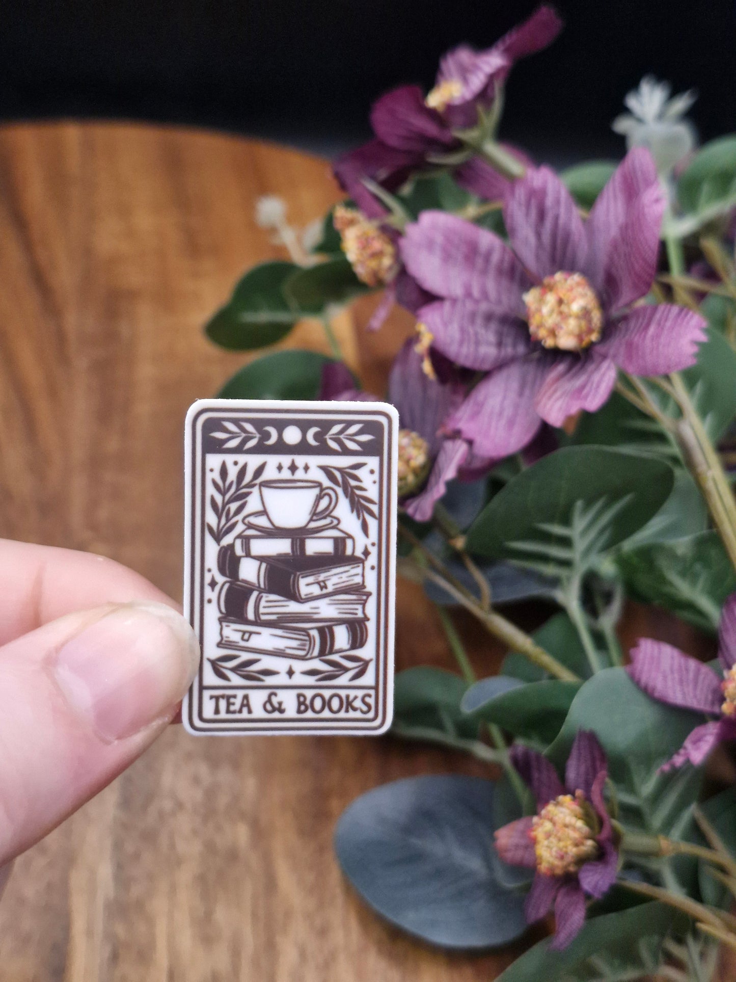 Tea & Books - Bookish tarot card sticker