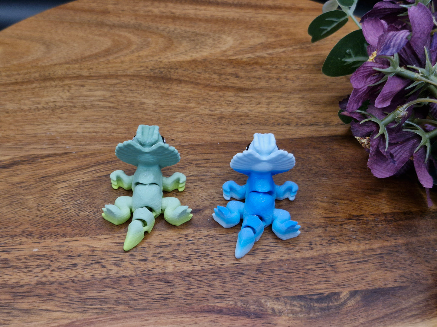 3D Printed Frilled Dino Hatchling